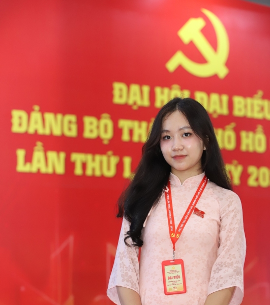 Sinh viên UIT góp mặt tại Đại hội đại biểu Đảng bộ TP.HCM lần thứ I với tư cách đại biểu trẻ tuổi nhất