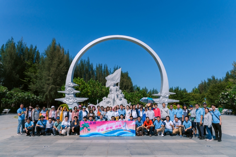 Teambuilding Khối Phòng Ban Trường Đại học Công nghệ Thông tin 2025: Kết nối - Bứt phá - Lan tỏa