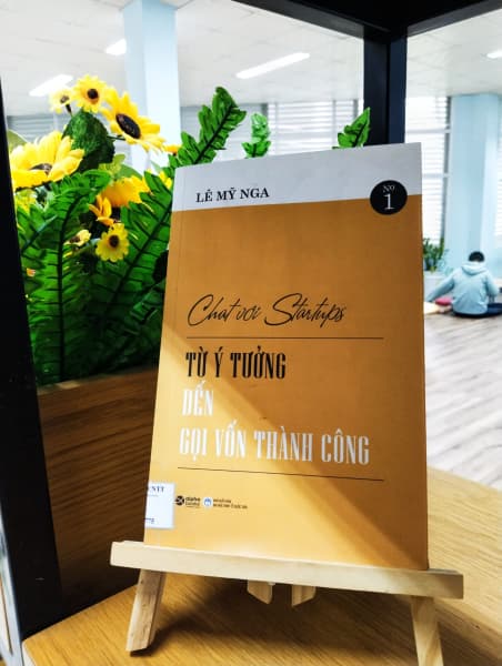  Phóng sự ảnh - Thư viện UIT với những quyển sách hay đang chờ bạn khám phá!