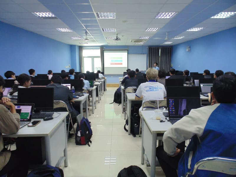  Tổng kết và trao thưởng chương trình đào tạo “Kỹ năng thông tin” năm 2024