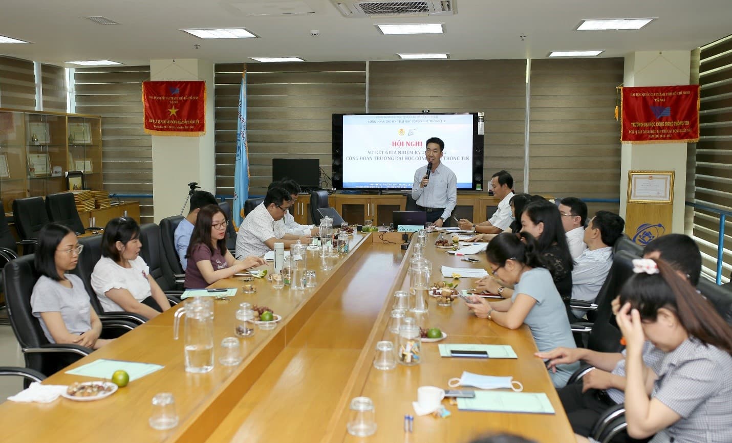 Công đoàn Trường Đại học Công nghệ Thông tin tổ chức hội nghị sơ kết giữa nhiệm kỳ 2017-2022