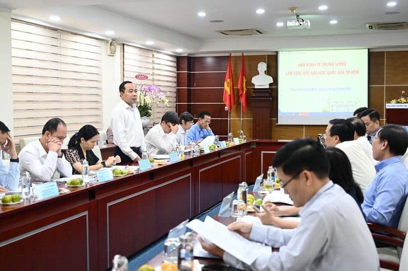 ĐHQG-HCM thực hiện tốt 4 nội dung quan trọng của Nghị quyết số 19-NQ/TW
