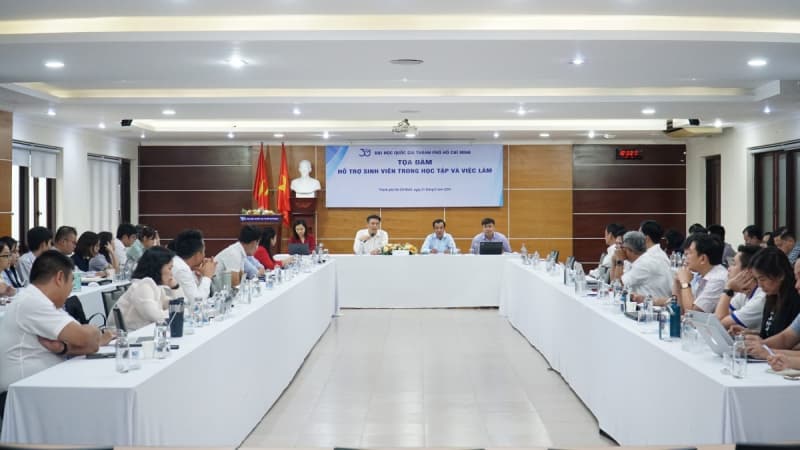   Nâng cao hiệu quả công tác hỗ trợ sinh viên ĐHQG-HCM trong học tập và việc làm 