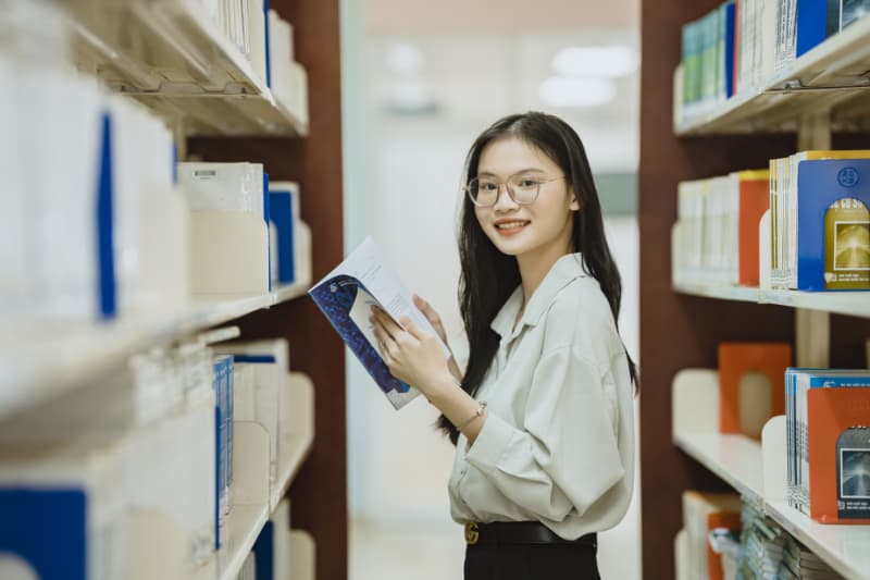 Thư viện trường Đại học Công nghệ Thông tin thông báo lịch phục vụ