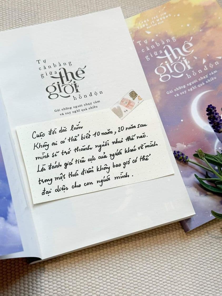 Giới thiệu sách “Tự cân bằng giữa thế giới hỗn độn”