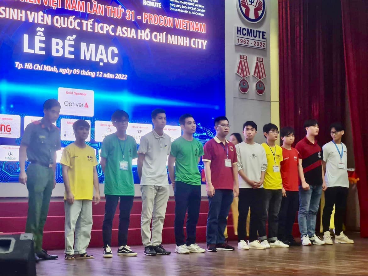 Đội tuyển UIT tiếp tục khẳng định vị thế tại kỳ thi Olympic tin học sinh viên Việt Nam và kỳ thi lập trình quốc tế ICPC 2022