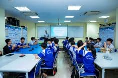 Uni Tour 2026: Một ngày trải nghiệm UIT của học sinh THPT - Từ vi mạch đến tư duy giải quyết vấn đề