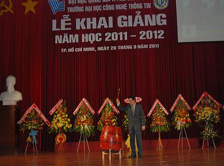 111031 KhaiGiangNamHoc2011