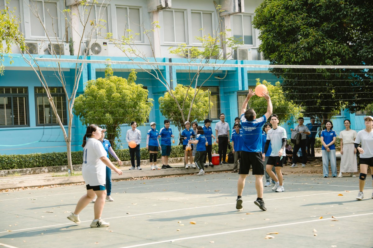 BongChuyenHoi064.JPG