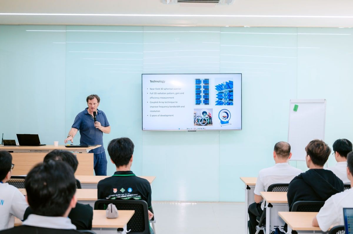 SeminarIoT-Antenna-0023.jpg