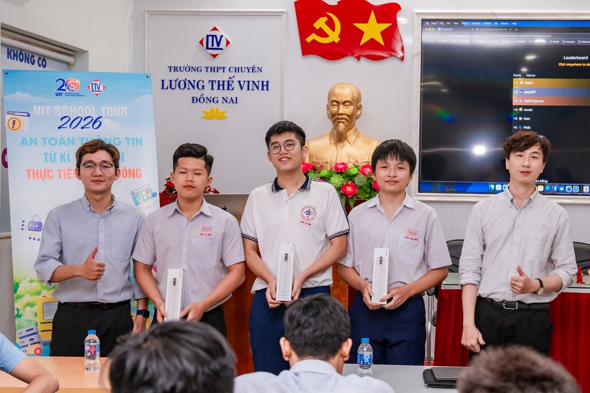 UITschooltour_043.jpg