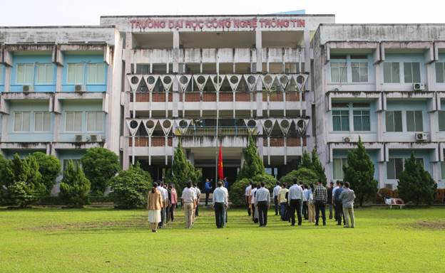 Trường Đại học Công nghệ Thông tin, ĐHQG-HCM tổ chức nghi thức chào cờ Tổ quốc
