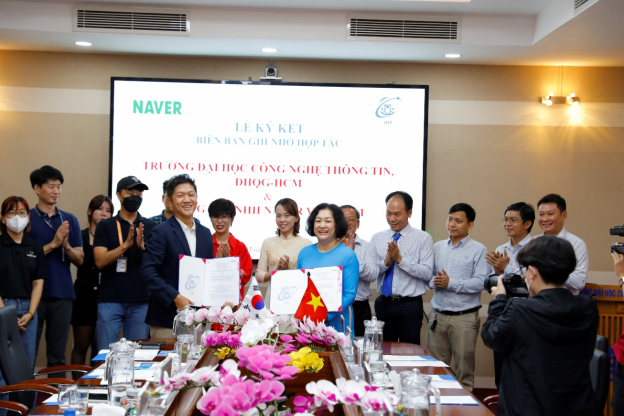 Lễ ký kết hợp tác giữa tập đoàn Naver và Trường Đại học Công nghệ Thông tin
