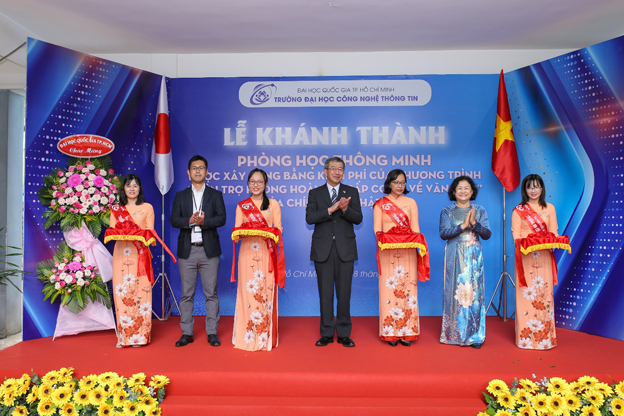 Lễ Khánh thành Phòng học thông minh thành công tốt đẹp