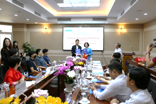 Lễ ký kết hợp tác giữa tập đoàn Naver và Trường Đại học Công nghệ Thông tin