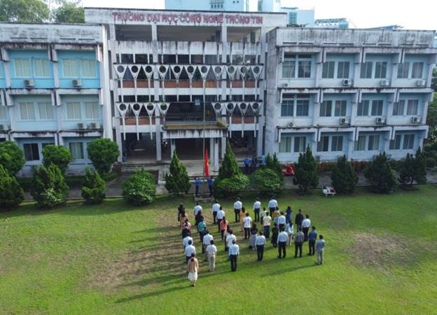 Trường Đại học Công nghệ Thông tin, ĐHQG-HCM tổ chức nghi thức chào cờ Tổ quốc