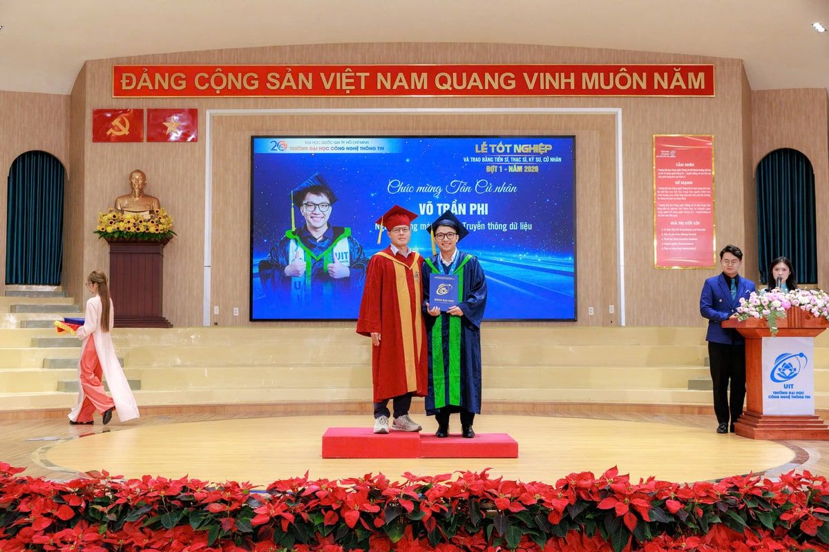 võ trần phi.jpg