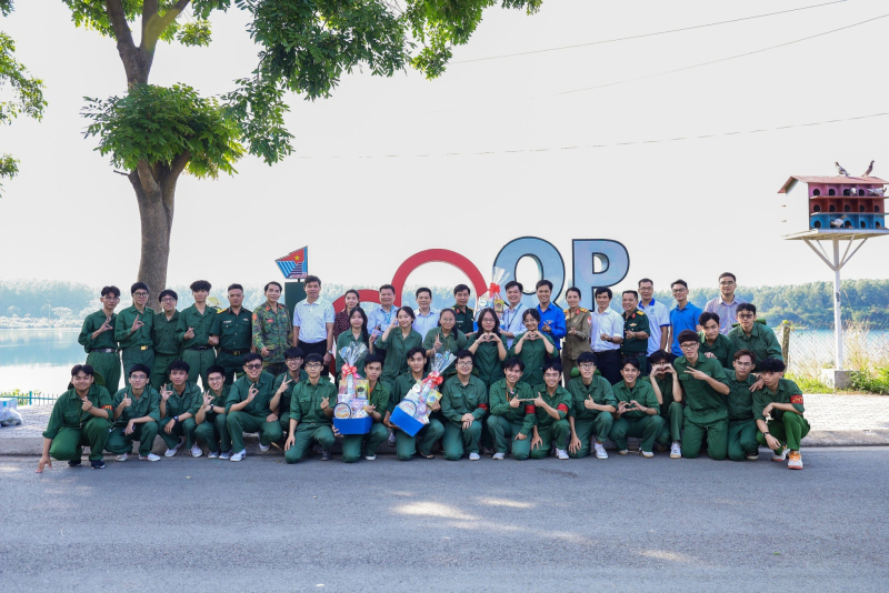 https://www.uit.edu.vn/sites/vi/files/image_from_word/giao_duc.jpg
