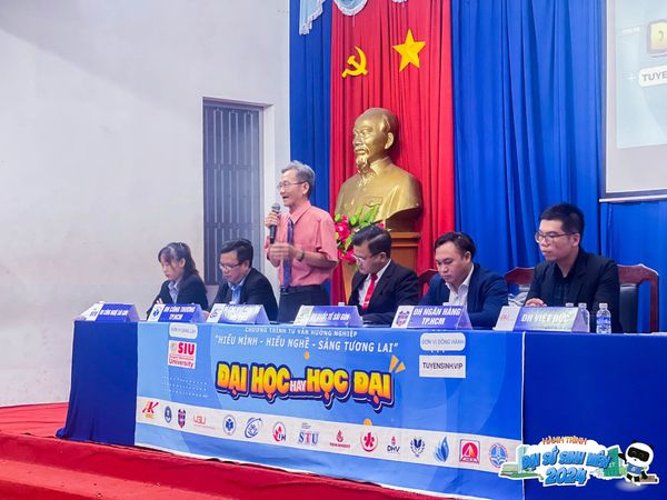 https://www.uit.edu.vn/sites/vi/files/image_from_word/h.jpg