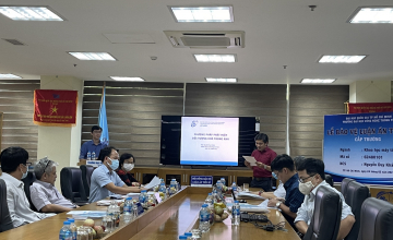 Phiên họp Hội đồng đánh giá luận án tiến sĩ cấp Trường