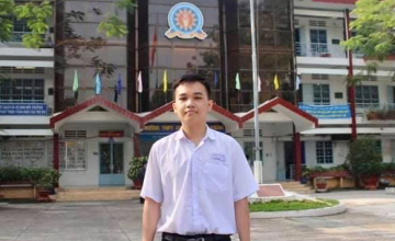 Proud to be UITer - Thí sinh Võ Minh Quân nhận học bổng 160.000.000 đồng
