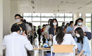 2.500 sinh viên ĐHQG-HCM được tiêm Vaccine Covid-19 mũi 3 và mũi 4
