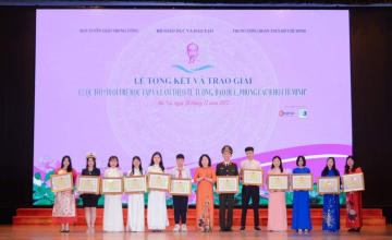 Thành viên CLB Lý luận Trẻ UIT đạt thành tích cao trong cuộc thi “Tuổi trẻ học tập và làm theo tư tưởng, đạo đức, phong cách Hồ Chí Minh”
