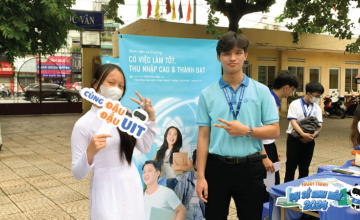 Hành trình kết nối - Đại sứ sinh viên UIT đã đến Trường THPT Nguyễn Thượng Hiền 