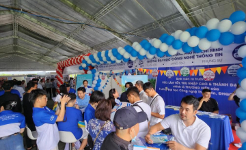  Đội ngũ tư vấn tuyển sinh có mặt tại: “Ngày hội Lựa chọn nguyện vọng xét tuyển năm 2024” 