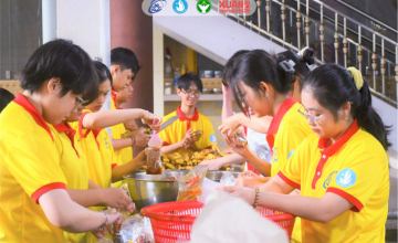 Đội hình Sự kiện và chuyến đi thiện nguyện đến chùa Vạn Đức