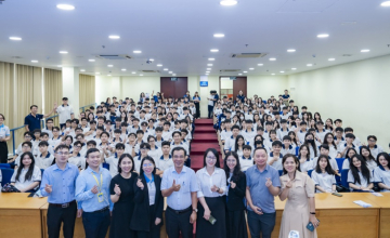 “UNI TOUR 2025”: Cơ hội tìm hiểu về lĩnh vực Công nghệ thông tin cùng học sinh trường TH, THCS và THPT Tân Phú