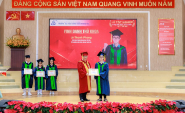 Không ngừng bước tới: Hành trình chạm đến danh hiệu Thủ khoa của Lê Thanh Phong