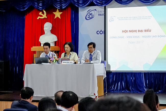 Đoàn chủ tịch Hội nghị đại biểu CCVC-NLĐ năm 2017