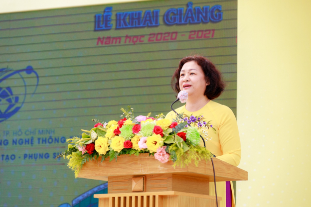 PGS.TS Nguyễn Hoàng Tú Anh phát biểu tại buổi Lễ