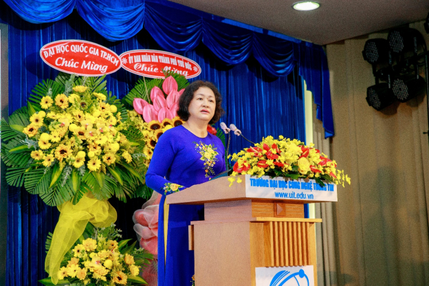 PGS.TS. Nguyễn Hoàng Tú Anh phát biểu tại buổi Lễ