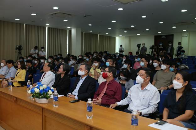 Khán giả tham dự sự kiện xây dựng văn hóa đọc sách